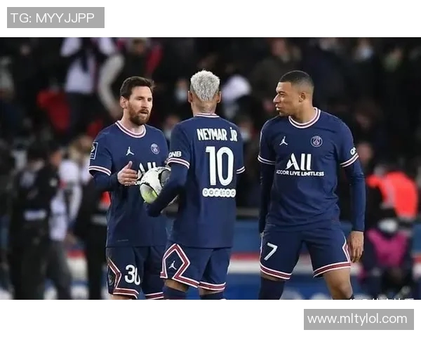 阿什拉夫请假四天回国观看国家德比与母队和好友同场竞技 阿什拉夫请假四天回国观看国家德比与母队和好友同场竞技